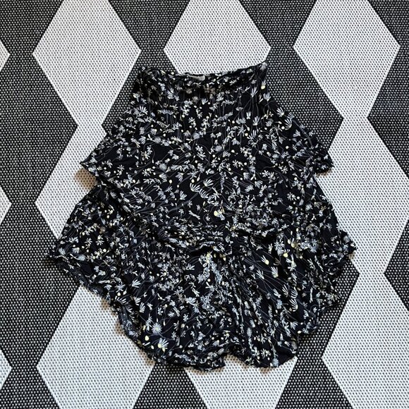 Tiered Handkerchief Midi Skirt in Black Ditsy Floral Daisy Print - Picture 3 of 7